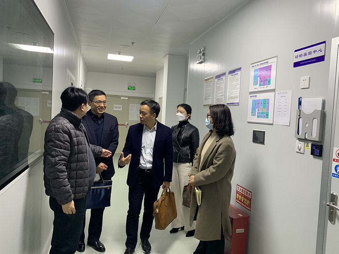 Zhongshan Torch Development Zone leaders visit Junhou biological parent company Shenzhen Cell Valley inspection and exchange